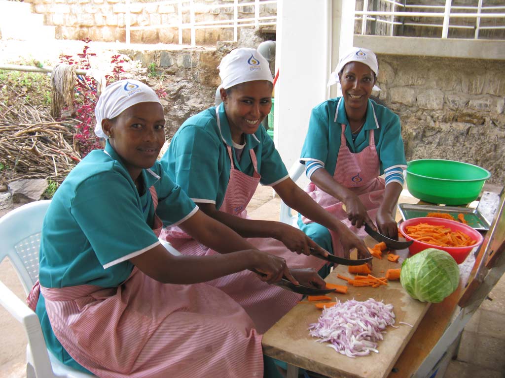 Küchenhelferinnen im Mettu "Hamlin Fistula Centre"
